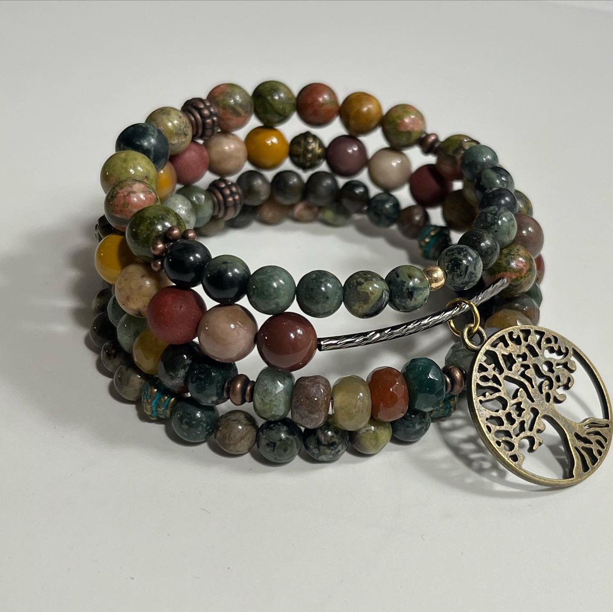 3cheather's tweet photo. Custom women’s wrap bracelets https://t.co/XyW4NuRvC5