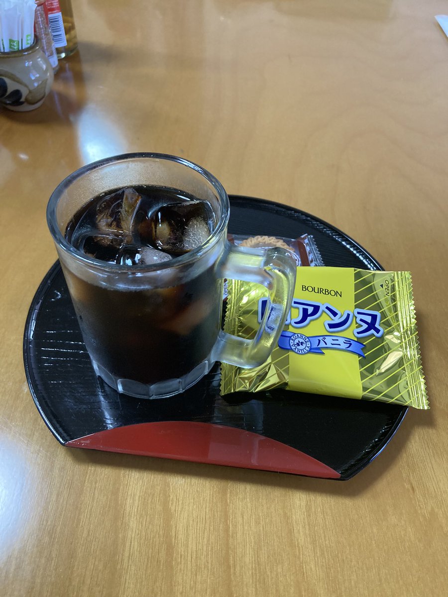 jin201506's tweet photo. 昼飯
コーヒー付けて400円 https://t.co/i9brzlh4St