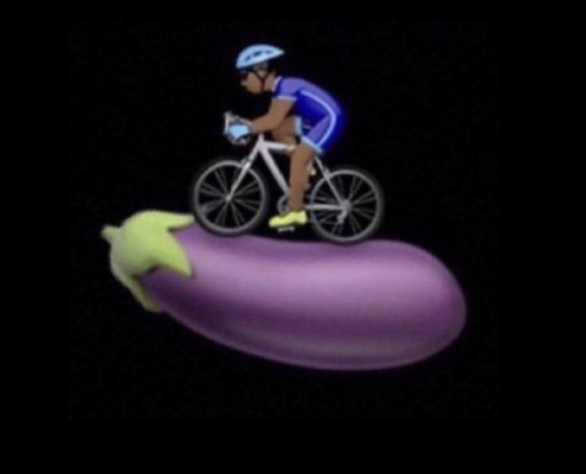 SFSisPapi's tweet photo. @WhitmerBarstool @BCSNsports @UnisonHealthTol @MHRSBofLucasCO @JacketNation5 @PHSjackets @PerrysburgFB @PburgAthletics The dickriding is crazy https://t.co/jcpmsn5jTG