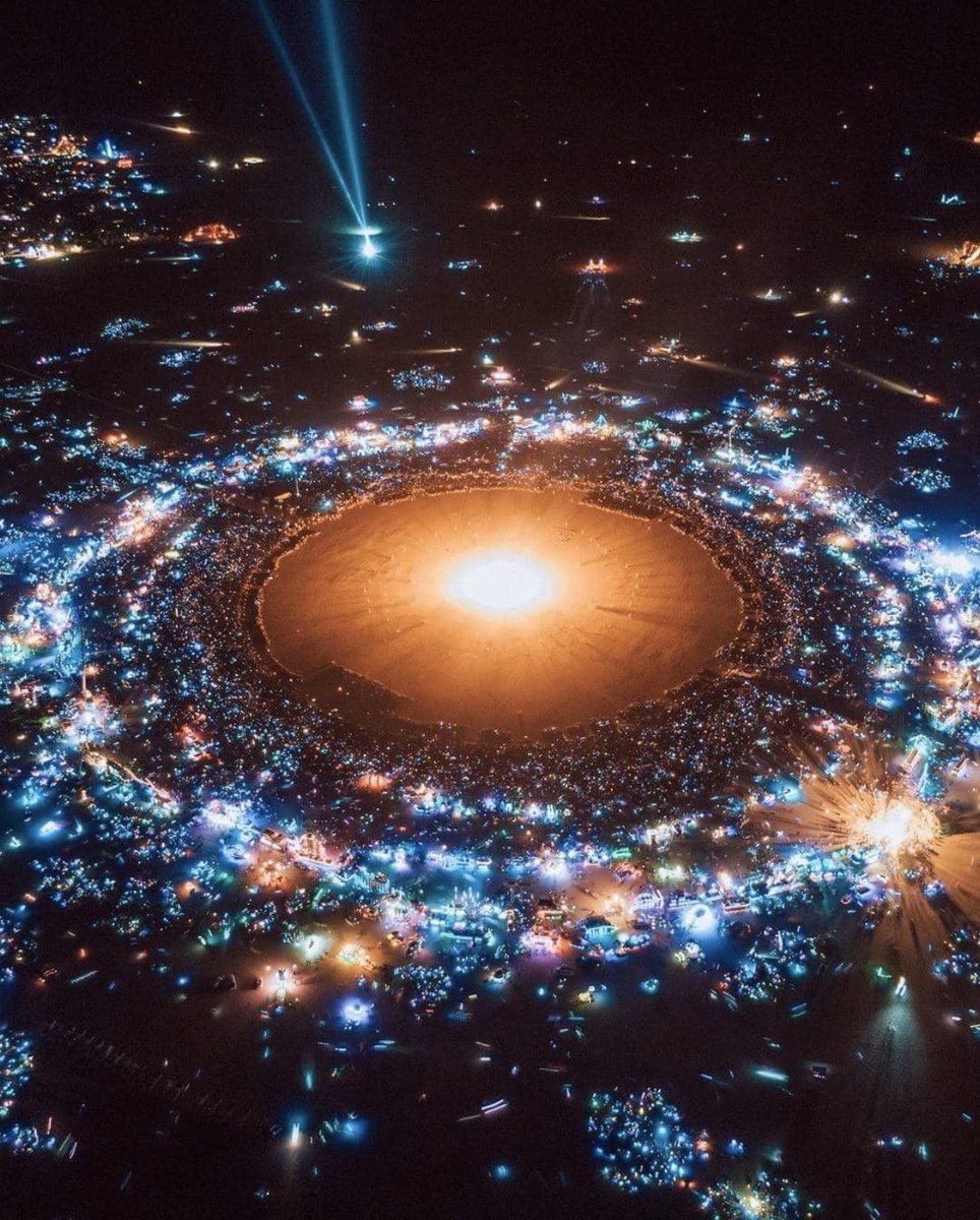No es el espacio,
es #BurningMan 2022 ✨