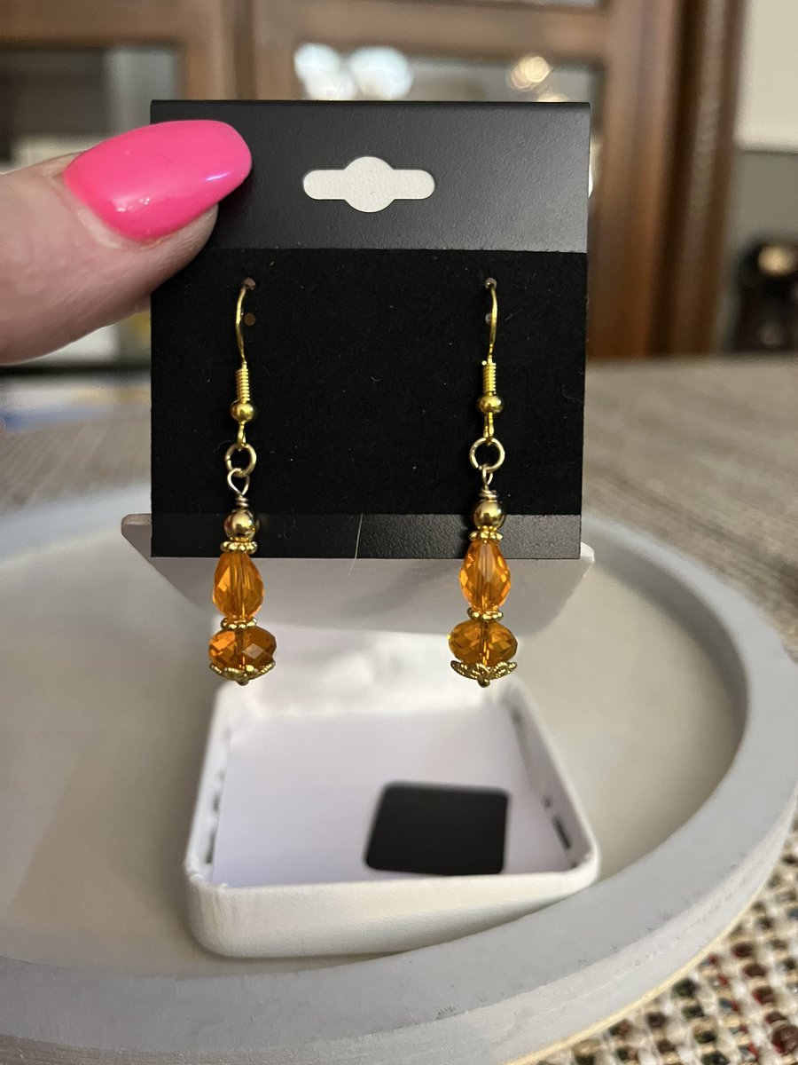 3cheather's tweet photo. Custom earrings https://t.co/rVqAmdOQBJ