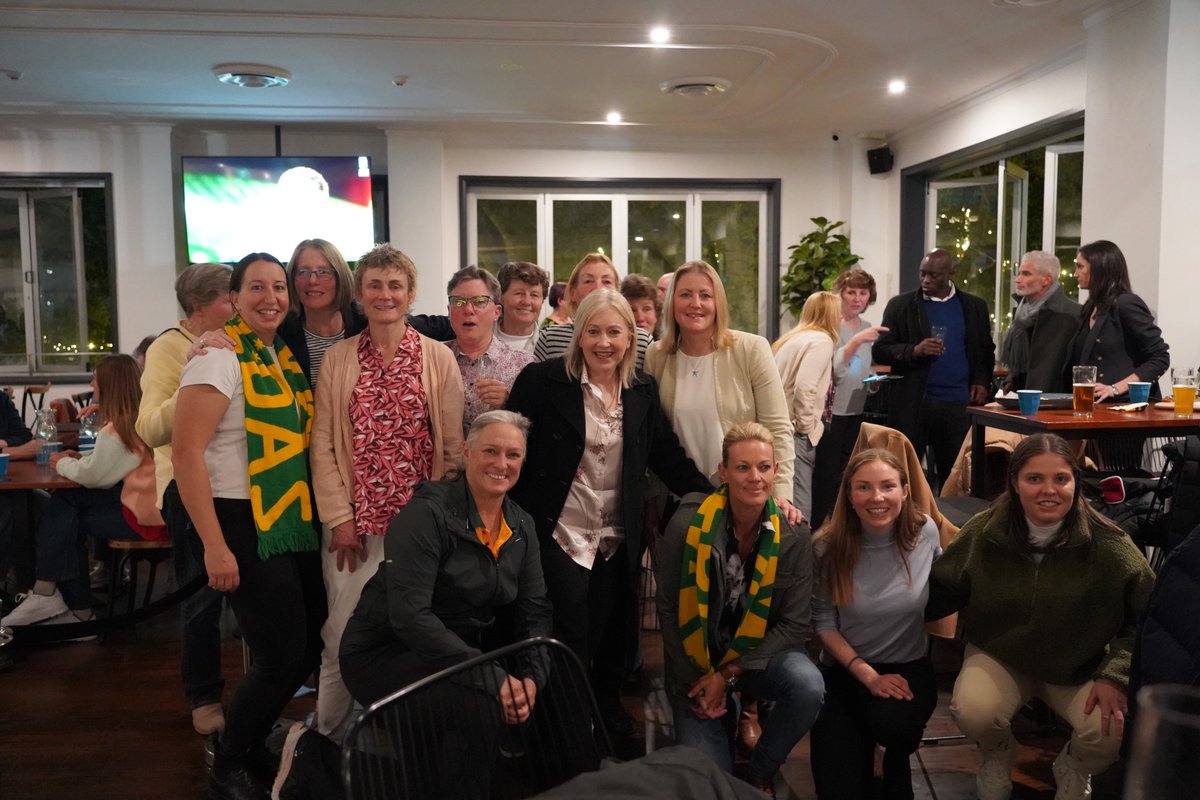 thepfa's tweet photo. The past two @TheMatildas fixtures in Brisbane and Sydney provided the perfect opportunity for members of our #PastPlayersProgram, @MatildasAlumni, @thepfa staff and A-League players to catch up, reconnect and enjoy the @TheMatildas in action ๐ค
#SupportingThePlayers https://t.co/pCHxqjL4rm