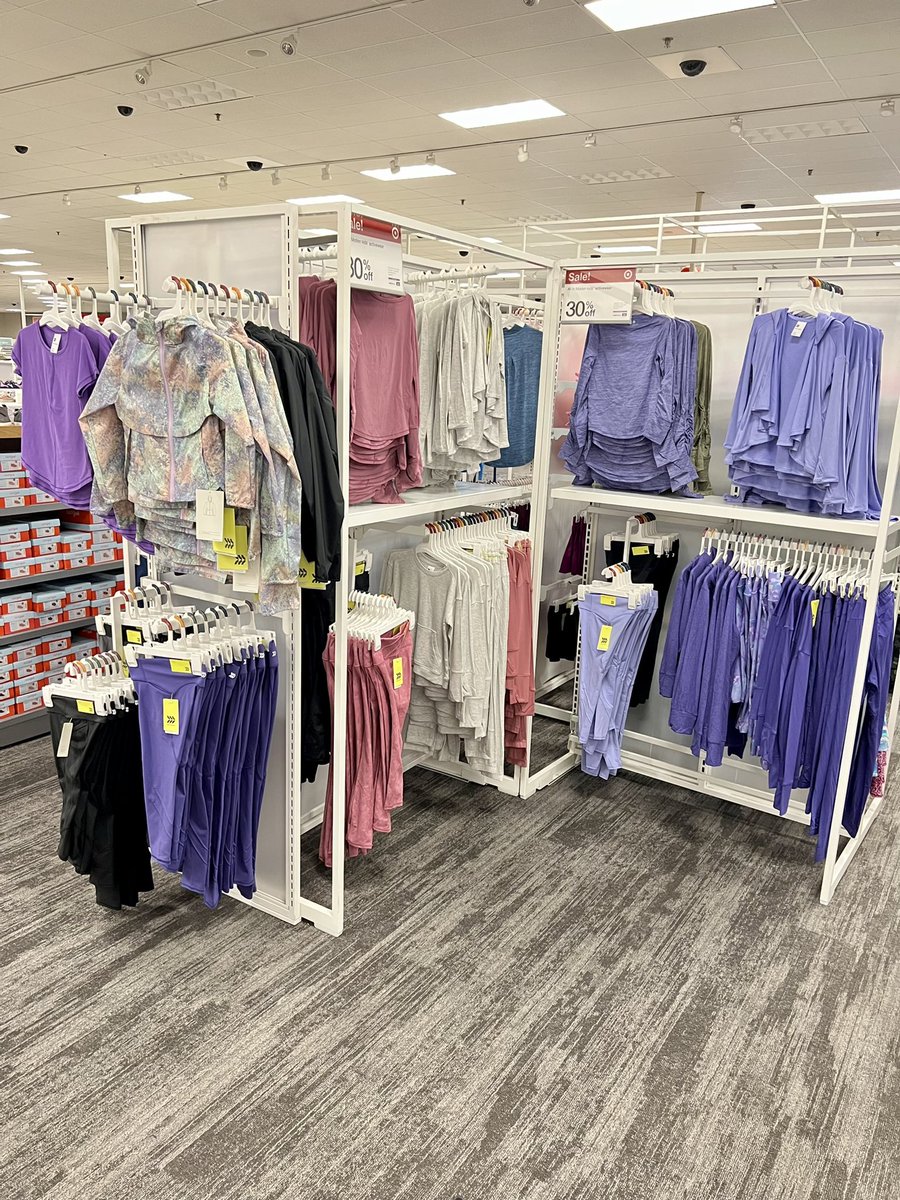 TgtCheyenne's tweet photo. I’m ALL about this All In Motion refresh 🌟 @AmezquitaRay 
#target #style #worksomewhereyoulove #standards https://t.co/mN9WDHHpFf