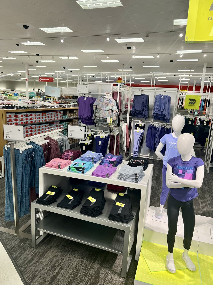 TgtCheyenne's tweet photo. I’m ALL about this All In Motion refresh 🌟 @AmezquitaRay 
#target #style #worksomewhereyoulove #standards https://t.co/mN9WDHHpFf