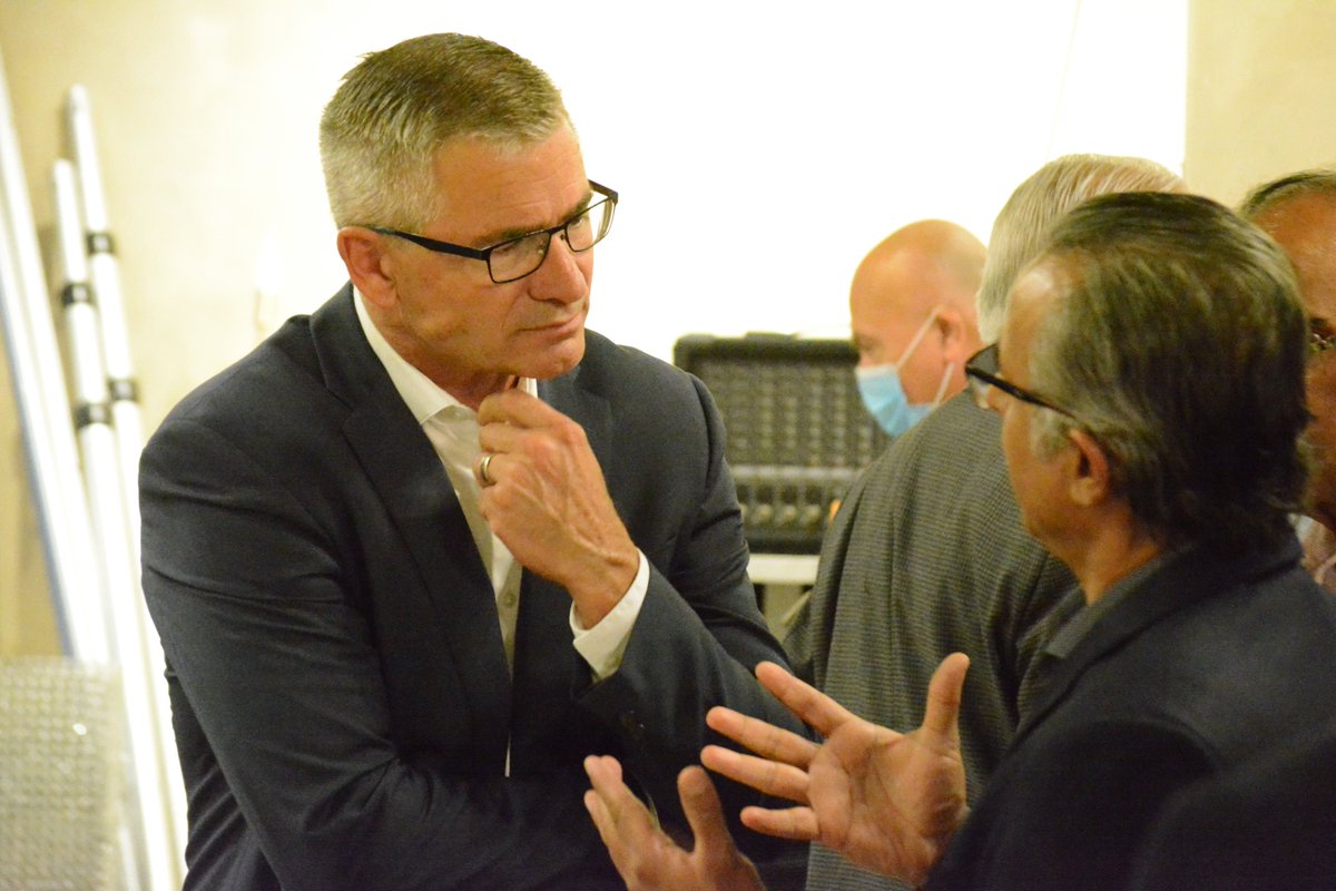 CrossBorderPod's tweet photo. UCP Leadership Candidate @ToewsforAlberta was in North East Calgary Wednesday Night. He met with locals and spoke on a range of issues. #ableg #abpoli #ucpleader https://t.co/2T69QfB7mX