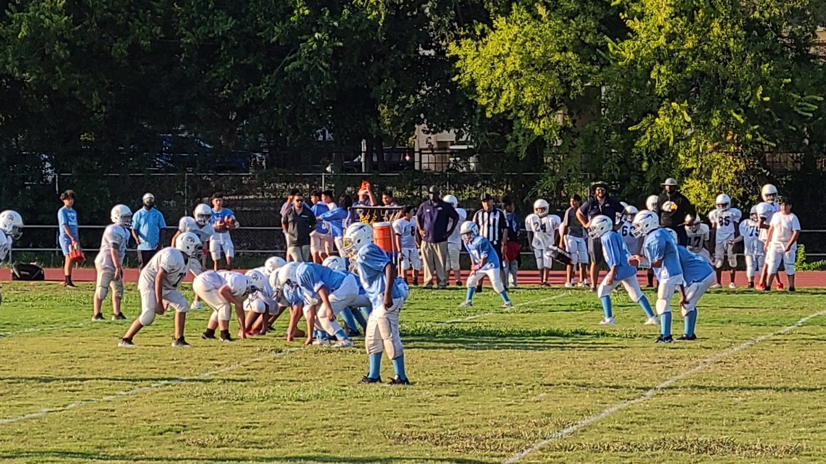 lauraensatx's tweet photo. Ed White - Nimitz 
#goLeogo
LET'S GO EAGLES!!! 🏈 https://t.co/LtAL2SW1ty