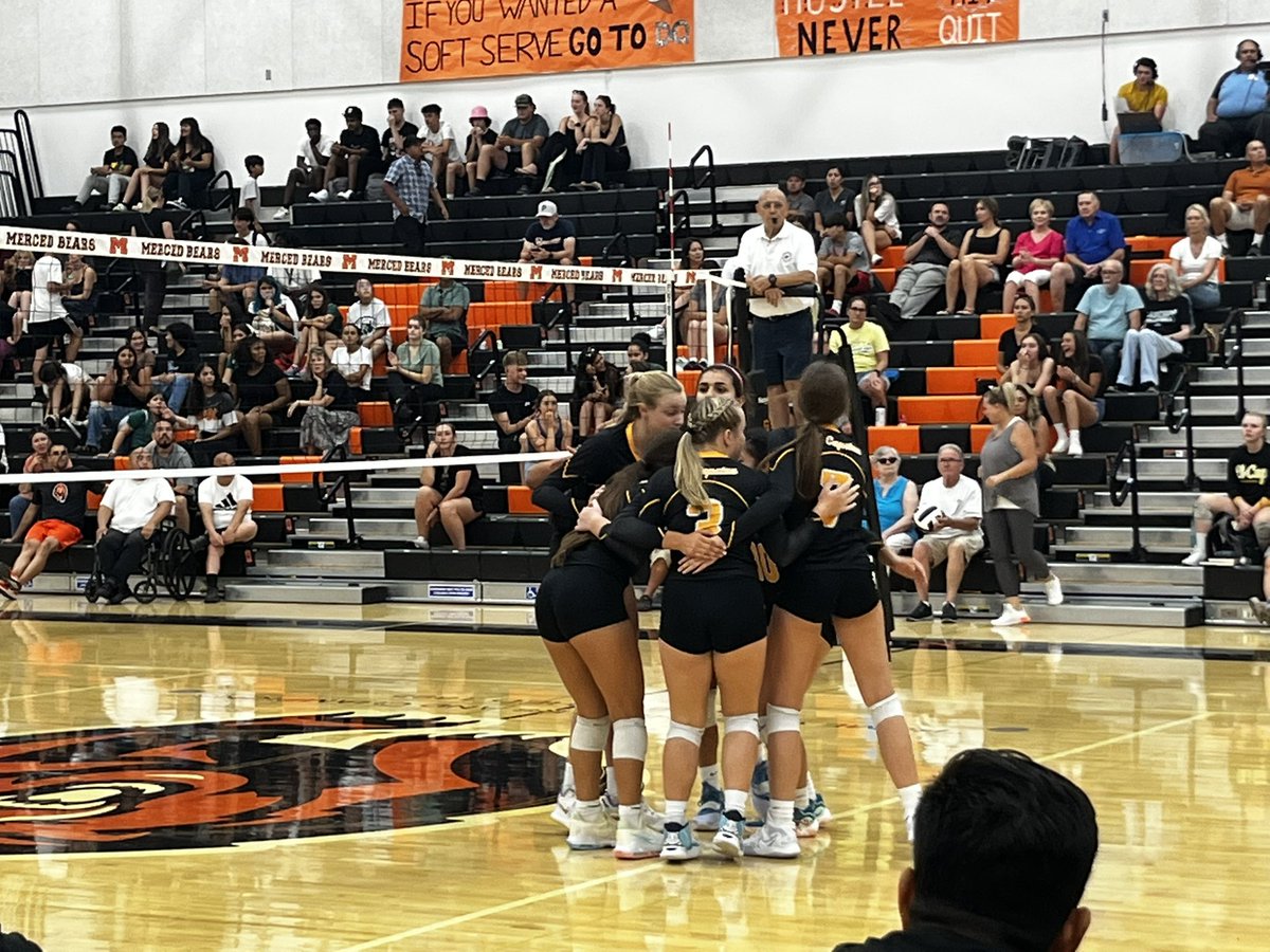 Megan Cope tweet media