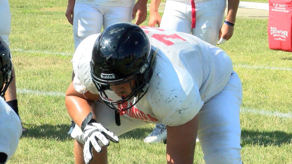 Big Metamora lineman Ben Wallace has a soft spot for math. In fact, he hopes to teach it someday.

Story: centralillinoisproud.com/sports/local-s…