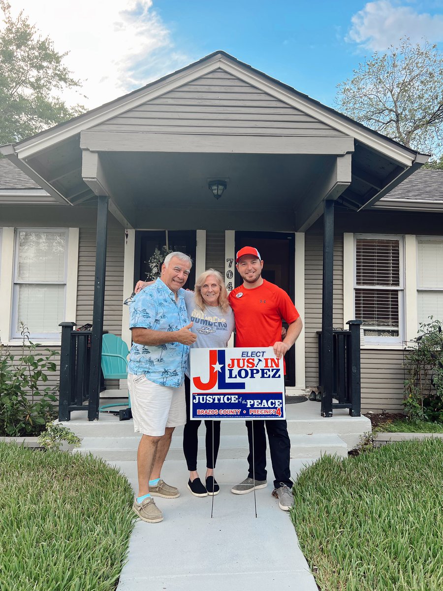 VoteJustinLopez's tweet photo. Meet Gilbert Dominguez and Lyn Coleman Dominguez. Residents of Precicnt 4, voice of the Brazos Valley Bombers and St. Joseph Football, community volunteers AND proud supporters of Justin Lopez for Brazos County Justice of the Peace Precinct 4! 

Thank you Gilbert and Lyn! https://t.co/jX4NGKhKkj
