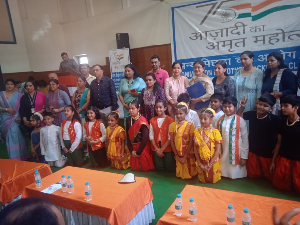 karunango2010's tweet photo. On behalf of Karuna NGO, we are especially grateful to  Commission for OBC Delhi for their generous collaboration who stepped up and make this event successful.
We expand our sincere thanks to our Special Guests SDM Ranjeet Singh, Rohini federation, RWA, MWA, NGOs.. https://t.co/u7mZrpwg41