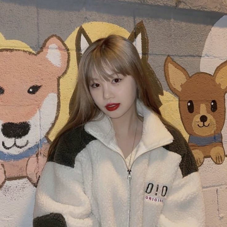 renvsan's tweet photo. baby finally you're free,finally you confirm to the whole world that you're the victim, you're the one who got fired without any evidence iam crying cuz i believe that you're such an angel you deserve better for real💔 the whole world need to apologize for her rn. #SOOJINFREEDOM https://t.co/m0C2j7ZDTl