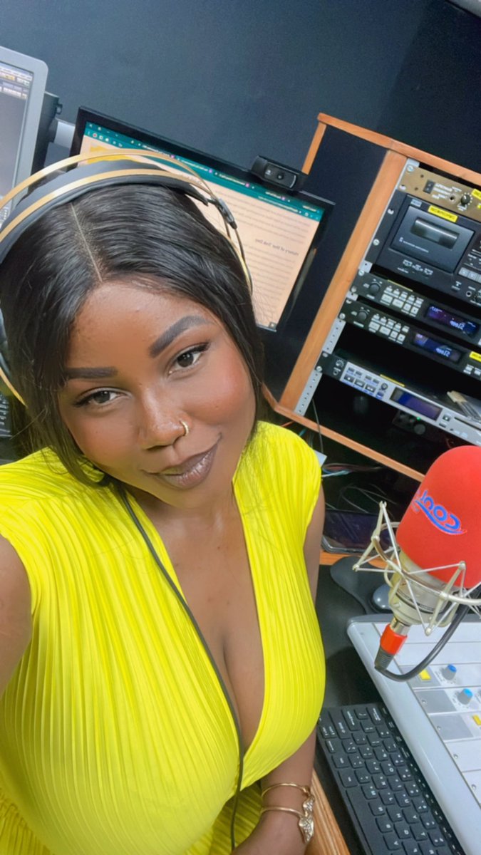 HoneyOjukwu's tweet photo. Gorgeous Radio Presenter. https://t.co/pvitunjMau