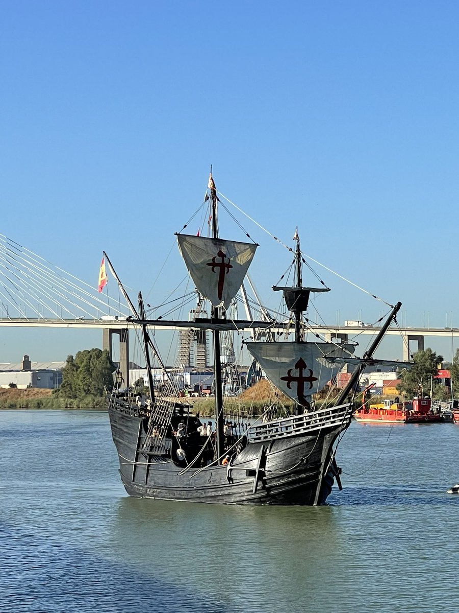 MdeQueroi's tweet photo. NAO VICTORIA pasando el puente de las Delicias @PuertoDeSevilla https://t.co/J1f6zAPbSn