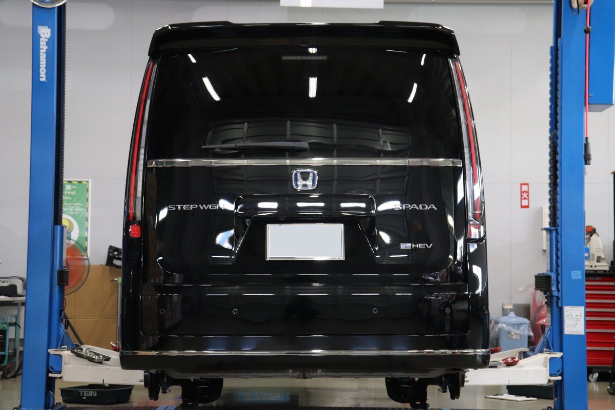 TEIN_INC's tweet photo. ステップワゴン eHEV スパーダ(RP8)が入庫しています‼️
純正ダンパーを取り外し採寸中🧐
続報が入りましたらお知らせ致します💁♀️
#STEPWGNeHEVSPADA #STEPWGN #eHEV #SPADA #RP8 #HONDA
#ステップワゴン #ステップワゴンeHEVスパーダ #ホンダ https://t.co/EYcfcLINgF