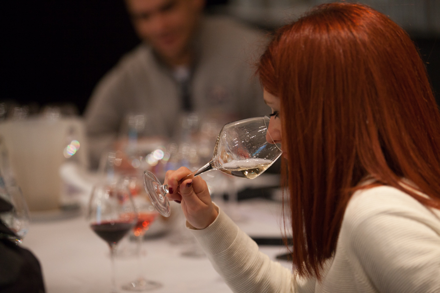 2/ 🍇 🍷 🖋 📖 Wine Plus wine quiz
Κι αν απαντήσετε σωστά σε λιγότερες από 5 ερωτήσεις, τότε ίσως να ήρθε η ώρα να παρακολουθήσετε το σεμινάριό μας.
#wineaddiction
#wineplusworld #onlywithwineplus #wp
#wine #vin #wineschool #school 

wineplus.gr/el/events/%CE%… via <a href="/Wineplus/">Wine Plus+ Education & Consulting</a>