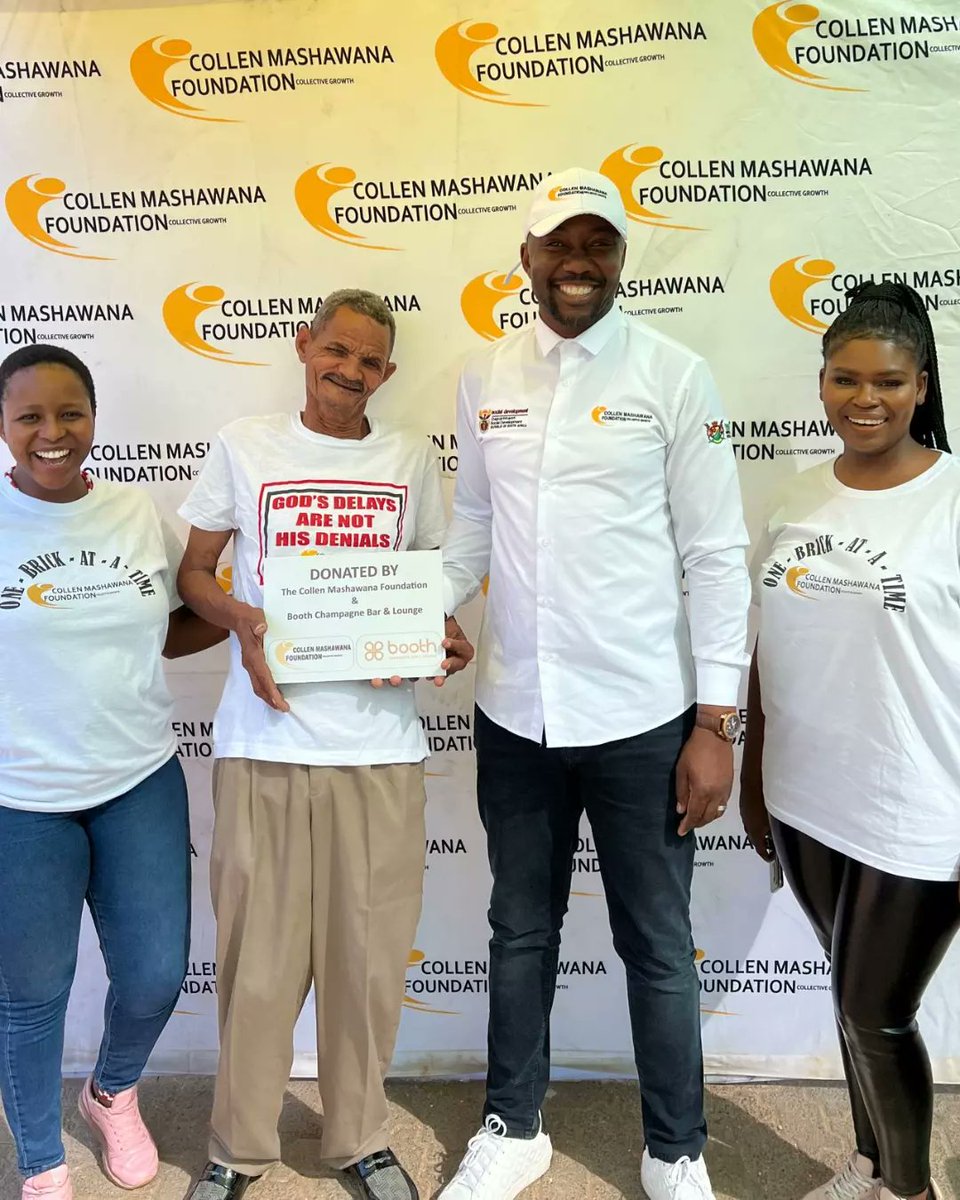 CollenMashFound's tweet photo. The Collen Mashawana Foundation beneficiary ,Mr Oom Dirk Coetzee and the COO of the foundation @austeezy_deemash and our two Nothern Cape Province ambassadors, Mmabatho Boshupeng and Molebogeng Assegaai.

#collenmashawanafoundationnortherncape 
#househandover
#kakamasvillage https://t.co/Gd1Kk6T9Ew