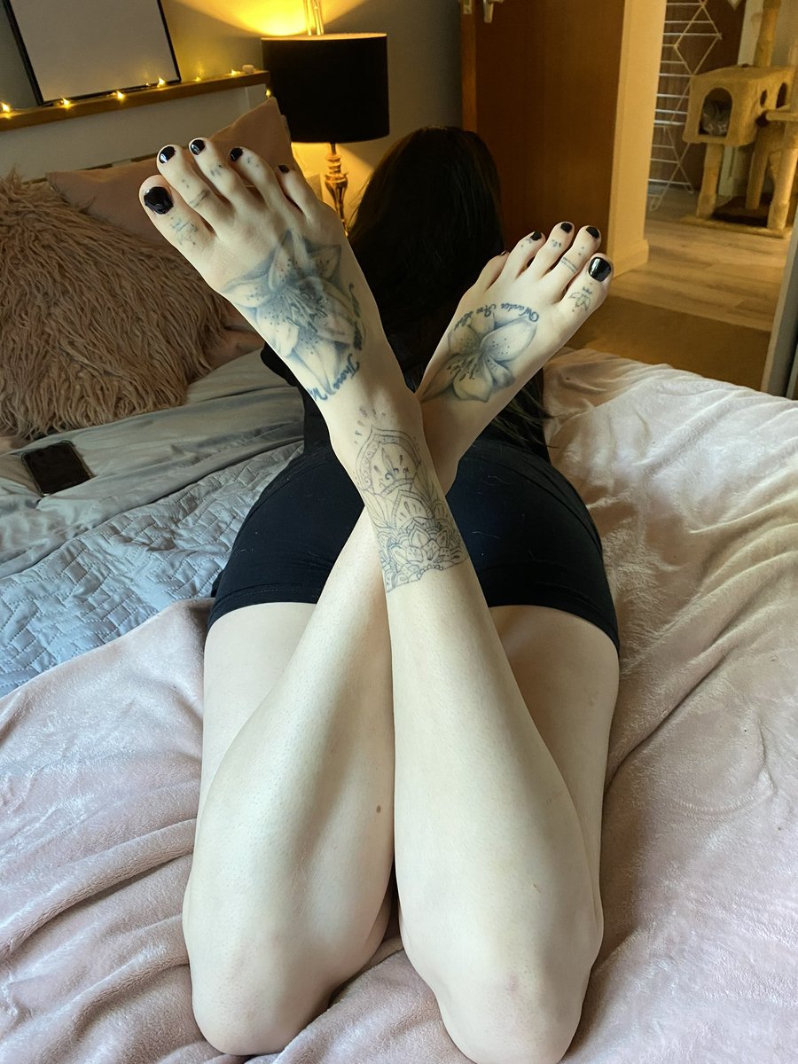 NinaNacho1's tweet photo. RT and FOLLOW ME if you have a Foot Fetish! And I’ll make your life better 😈

#feetpicsforsales #feet #feetfinder #feetfethish #feetaddict #feetoftheworld #feetworshi̇p #feetpictures #footslave #footmassage #onlyfans #onlyfansbabe #onlyfansgirl #onlyfanspromo #FinDom https://t.co/WSJY9uXSed