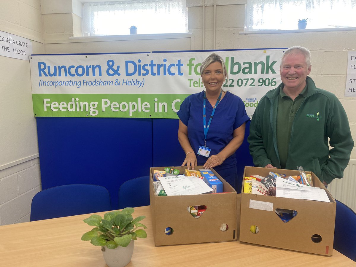 LauratomkinsB's tweet photo. Big Thank You @RuncornFoodbank for providing the Brooker Centre with emergency kettle packs for our service users in Halton 🤩🌈  @Mersey_Care @NandaDayalan @BethFawcett68 @LauraSpooner796 @katiemadden95 @OT_EmmaB @JR_MerseyCare https://t.co/d6OVoN3J1X
