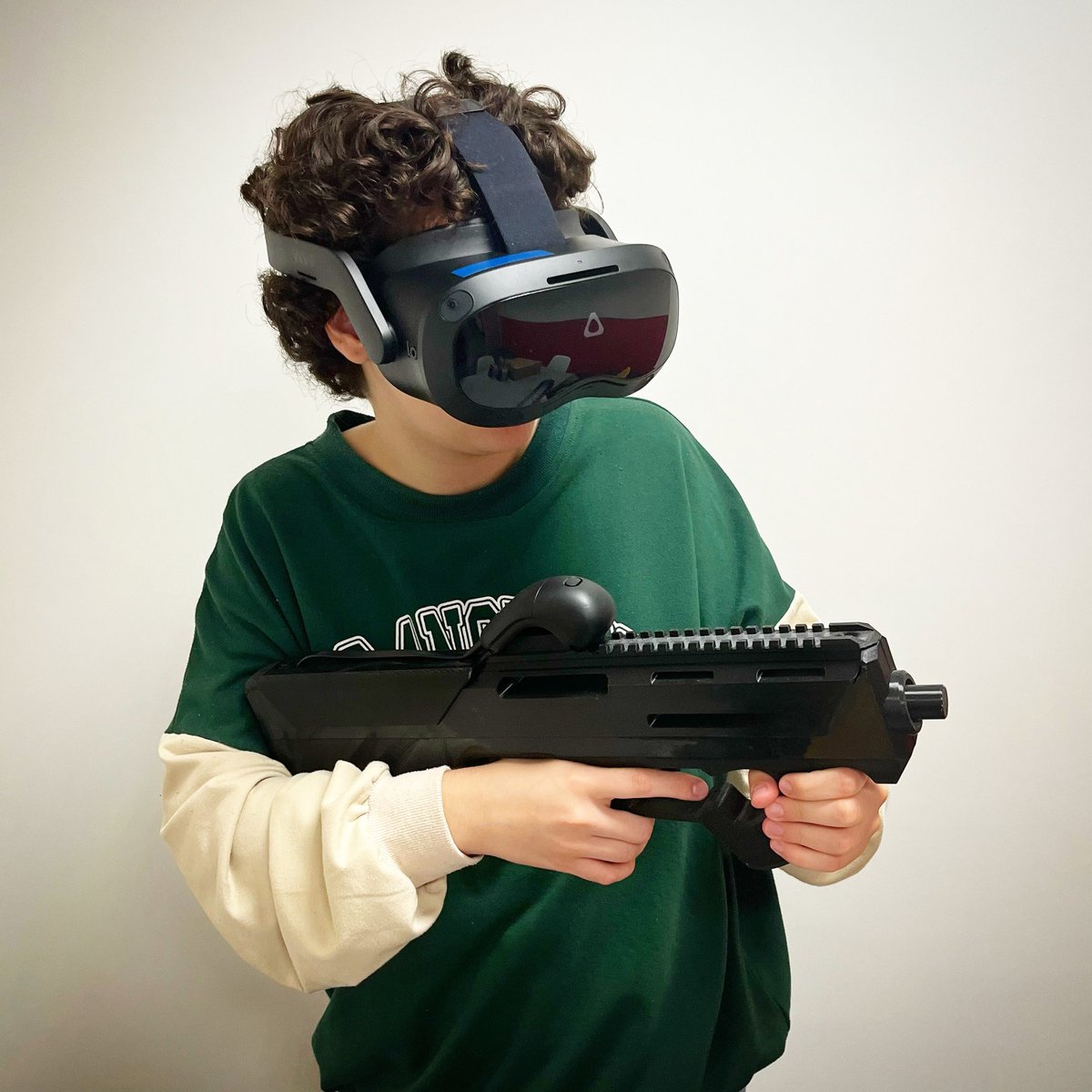 Alterealities's tweet photo. 🇫🇷 Et une personne de plus ! Cette fois c’est Léocadie qui nous rejoint en tant que Community manager ! Bienvenue à toi ! 🎉

🇬🇧 One more person ! This time it's Léocadie who joins us as Community manager ! Welcome in the adventure ! 🎉

#vr #lasergame https://t.co/hhYOy6IQq0