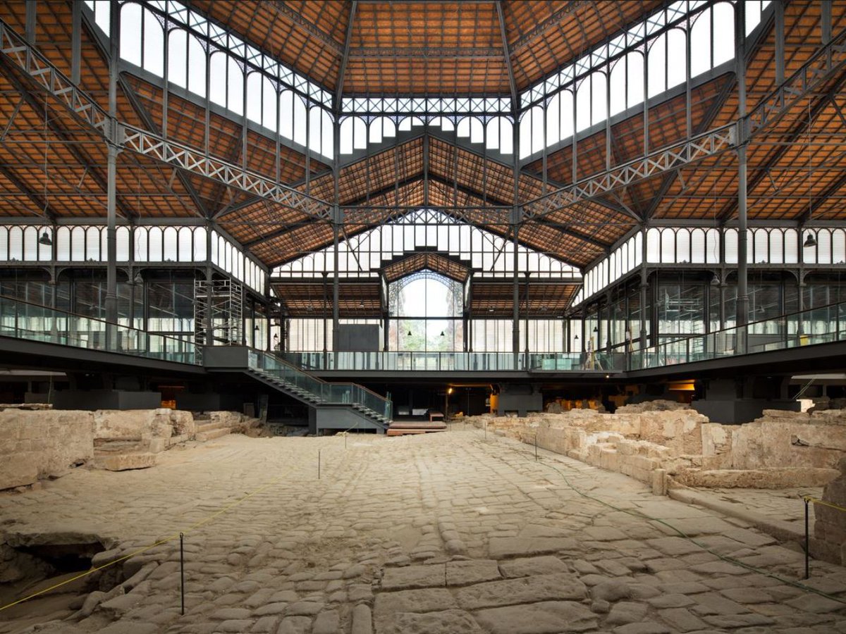 patrimonigencat's tweet photo. Ara que s'apropa l'onze de setembre, et proposem escapar-te als escenaris de la #Ruta1714.
🔟 indrets, monuments, viles i enclavaments on van succeir els episodis històrics més destacables de la #GuerradeSuccessió a Catalunya (1702-1714).
#EscaPAT!
👉https://t.co/AZiCo9N2RM https://t.co/7QrUABfruv