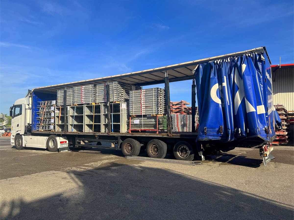 AltradCoffrage's tweet photo. [À l'international]🌎

Ce matin, nous avons chargé 113 tonnes de #matériel pour le livrer à notre client Sogea Maroc !

Nous lui avons fourni des tours d'étaiement Staflex avec GC multidynamic pour lui permettre de compléter son parc matériel historique 🏗️

#chantier #étaiement https://t.co/935rPbxEYn