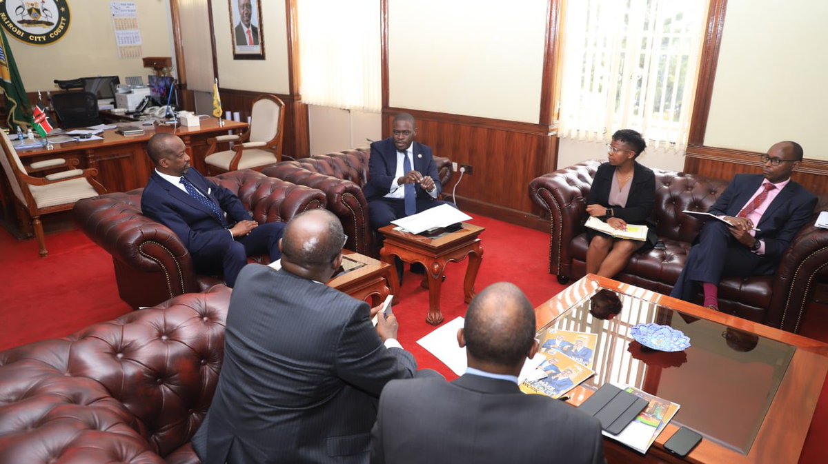 SakajaJohnson's tweet photo. Great discussions this morning with the Chairman of the @NSE_PLC @KipronoKittony and the CEO @g_odundo together with my team. The Nairobi Securities Exchange is a key partner with whom we must position Nairobi as Africa’s economic and financial hub. https://t.co/rH2eCQ97p3