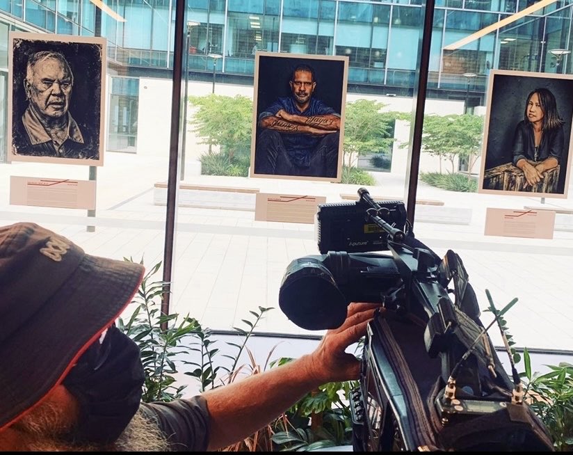 LizDeepJones's tweet image. ⁦@sydneyswans⁩ legend ⁦⁦@MickOLoughlin⁩ checking out our WeBleedTheSame #exhibition combating racism ⁦@ourANU⁩ which he’s also featured in.He’s creating pathways for #Indigenous youth ⁦@GOFoundationAU⁩ An inspiration!🙏🏽MickyO ⁦@canberratimes⁩ ❤️