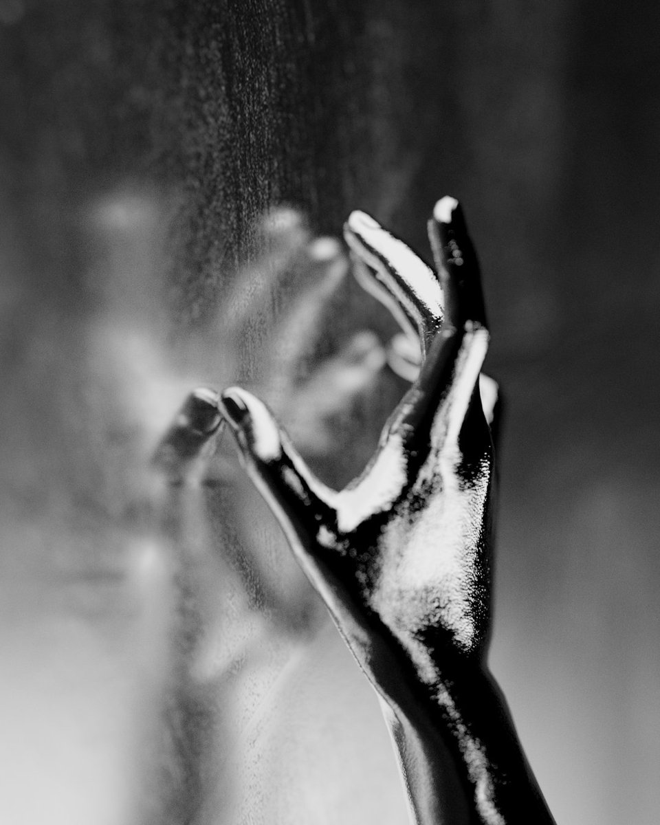 diredreams's tweet photo. Catharsis

#b3d #cycles #monochrome #render https://t.co/KBkEkQrjTW
