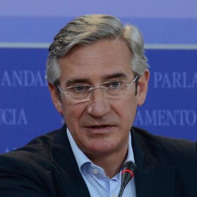 SOSMonitor's tweet photo. 👋L@s #MonitoresEnLucha y #MonitorasEnLucha damos la bienvenida a @bertonanam @InmaculadaHR @teresapardo_ y @JavierMillanCz como Delegad@s Territoriales de @JusticiaJunta (Función Pública) en #Cádiz #Granada #Málaga y #Sevilla respectivamente. https://t.co/f2XO6EvCEL