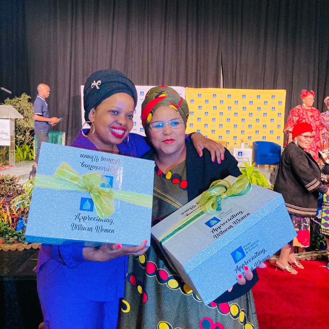 seedofhopeSA's tweet photo. Yesterday, eThekwini Municipality -Department of Parks, Recreation and Culture took time  to recognise women that are making a difference. Amongst these women was our CEO Londiwe Myeza. She was recognised for the work that Seed of Hope is doing in the community of Bhekulwandle https://t.co/qnV0RgQHA4