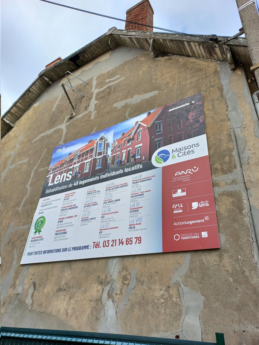 maisonsetcites's tweet image. Nous visitons aujourd'hui le chantier de réhabilitation @AnruOfficiel de la cité 12, à @VilleDeLens. 49 #logements sont en cours de travaux @Prefet62 @AggloLensLievin @ActionLogement @BanqueDesTerr