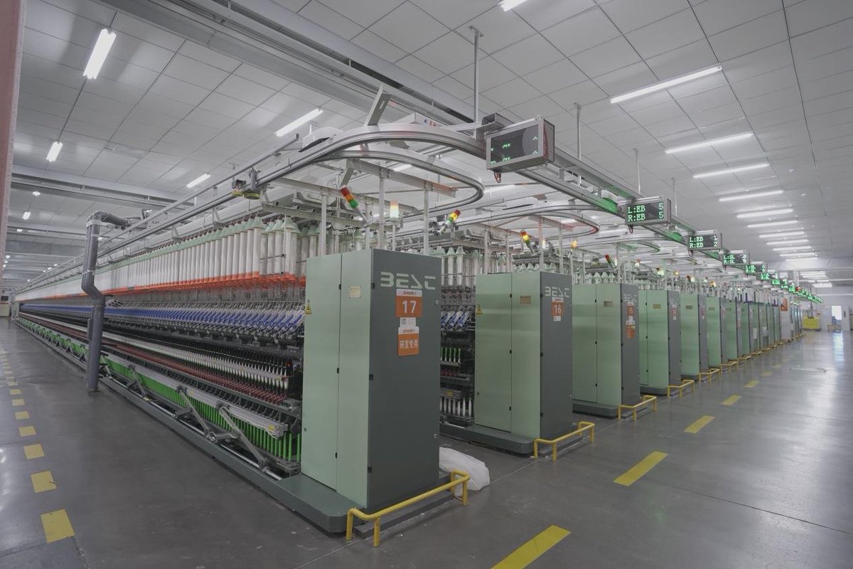 loveqingdao's tweet photo. Haiweiyun, an industrial Internet platform operated by #COSMOPlat focusing on the textile and apparel industry, provides digital solutions covering the whole industrial chain and provides platform support and useful experiences for textile and garment enterprises. #QingdaoBrands https://t.co/k5TO7k7qAg