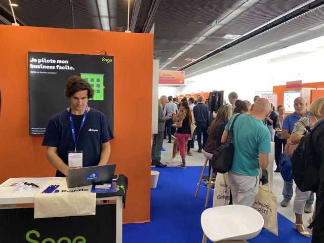 EricProAtnet's tweet photo. C'est parti pour la 3ème journée #UE2022 ! #ExpertsComptables, nos équipes sont impatientes d'échanger avec vous sur notre stand. Au menu : des #démos, des #conseils, des ateliers et surtout de la bonne humeur 😎 A très vite ! https://t.co/7syFve6CU7
