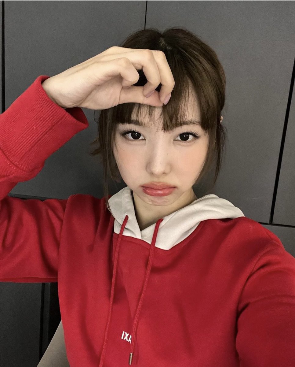 sumomo______09's tweet photo. これがオンニか…
バブみ似合いすぎー💟💟 https://t.co/fSb12fadVQ