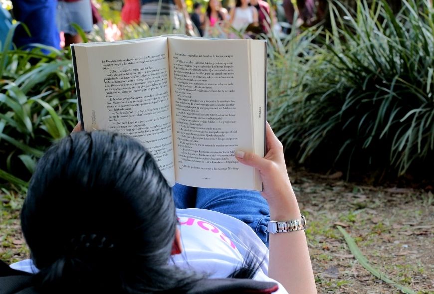 notialdiamed's tweet photo. La Fiesta del Libro y la Cultura  se realizará entre el 9 y el 18 de septiembre en el Jardin Botánico con entrada gratis. contará con la participación de 400 de ellos 32  países y, como invitado Portugal, estarán Países Bajos, Francia, Israel, España y Uruguay. https://t.co/kVFhCfZ5Db