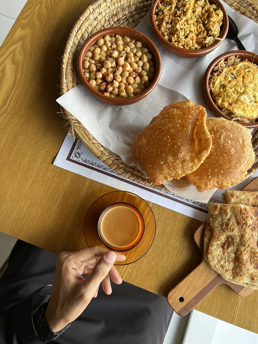 "ليتنا نستطيع أن نسأل الطرقات عن نهايتها قبل أن نسلكها..✨