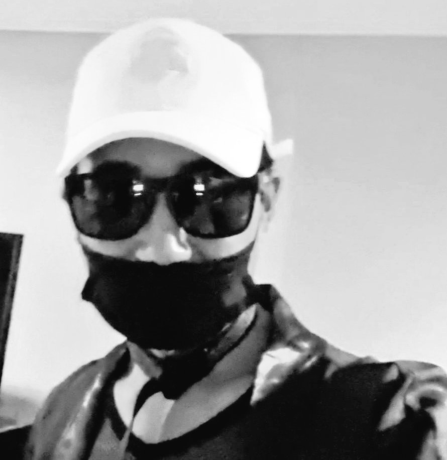 minseg79's tweet photo. 선글 4형제?ㅋㅋ하나는 지각 뒤져쓰~~^^ㅎㅎ https://t.co/n5nzA26upm