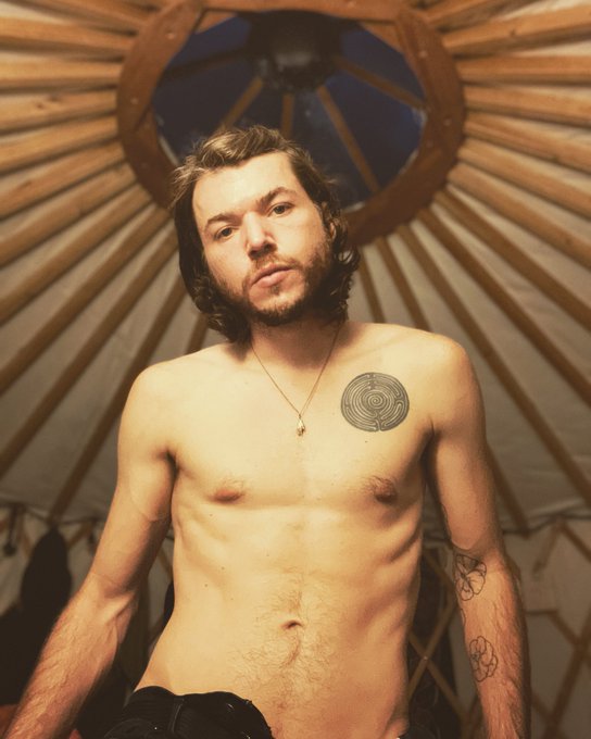 Yurt halo https://t.co/kXiWYhzcfT<a href="/tag/nsfw"class="tags"><span>#nsfw</span></a><a href="/tag/goodsaturday"class="tags"><span>#goodsaturday</span></a>