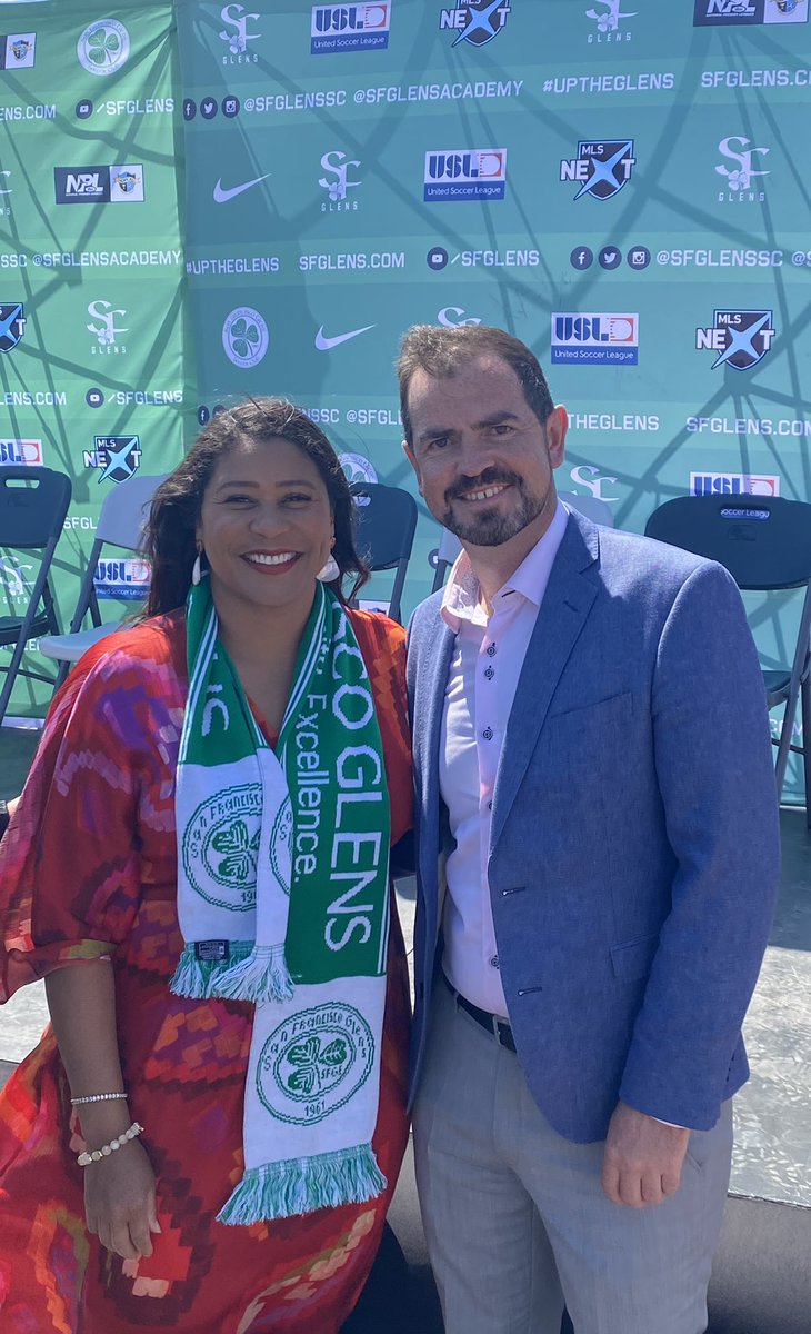 IEConsulGenSF's tweet photo. Wonderful to meet Mayor @LondonBreed at @SFGlensSC groundbreaking. With 70 diverse adult and youth teams and over 1,000 active players, the Glen’s ambition is only matched by the focus, work and creativity of its members and supporters👏👏☘️- https://t.co/CUq93bseW0. https://t.co/zRWVq11yMR