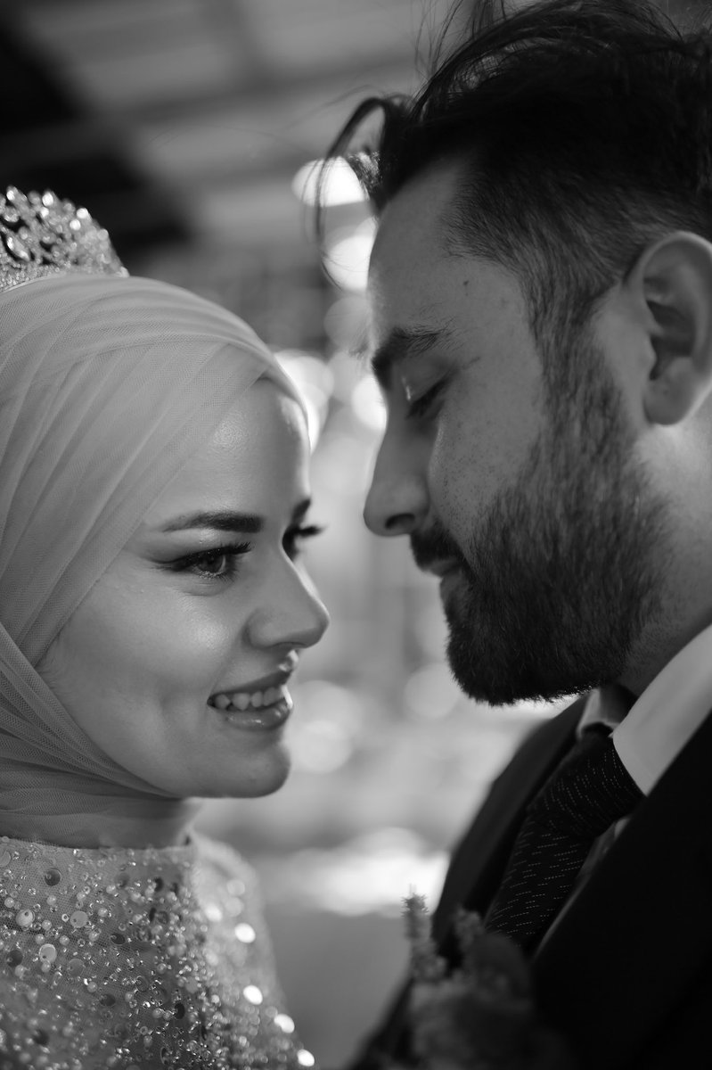 Tam bundan bir sene önce birbirimizden habersiz konuların buralara geleceğini bilemezdik ama iyikim diyorum nişanlım ❤️ 08.09.2022 <a href="/omeer008/">Ömer Keleş</a>