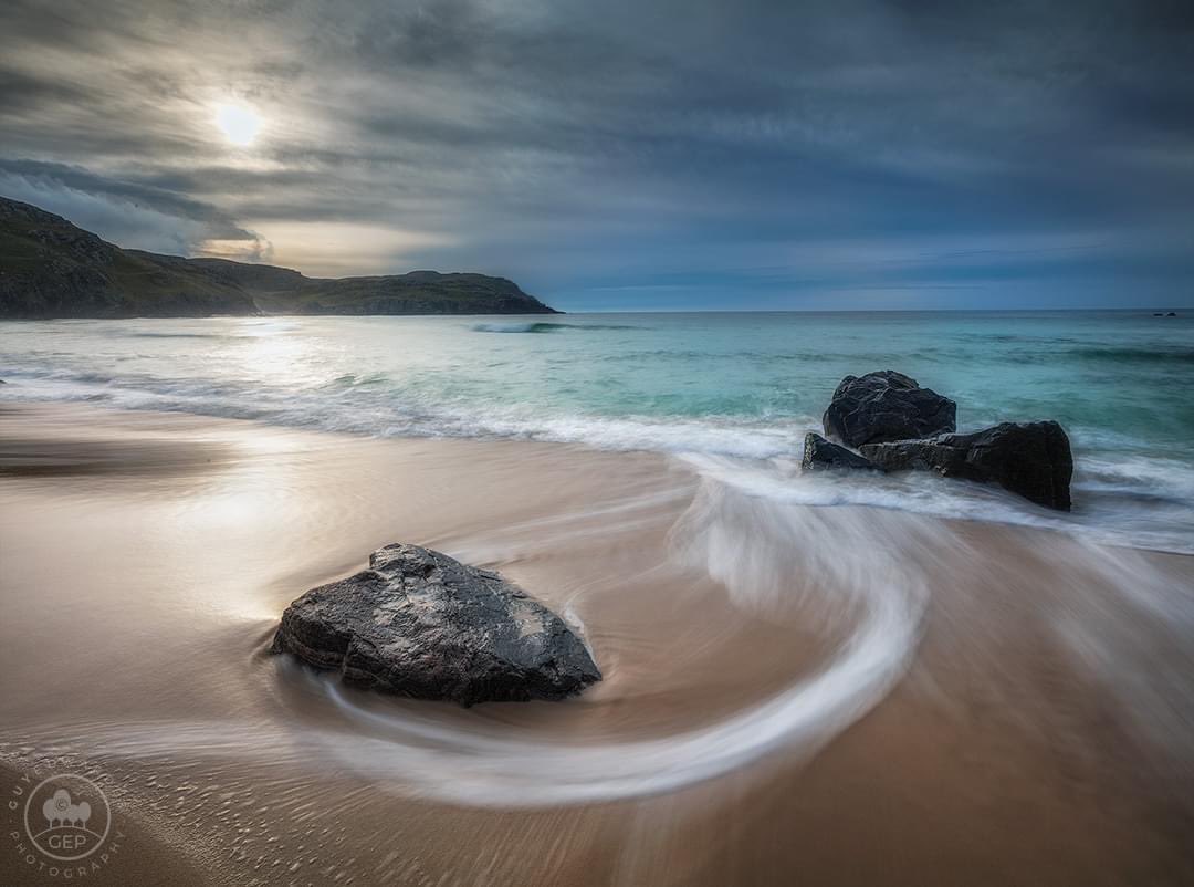 guyedwardes's tweet photo. Sunset on the Isle of Lewis yesterday. Taken during my current workshop in the Hebrides.
© Guy Edwardes Photography
#visithebrides #isleoflewis https://t.co/SRpWFFpFtF