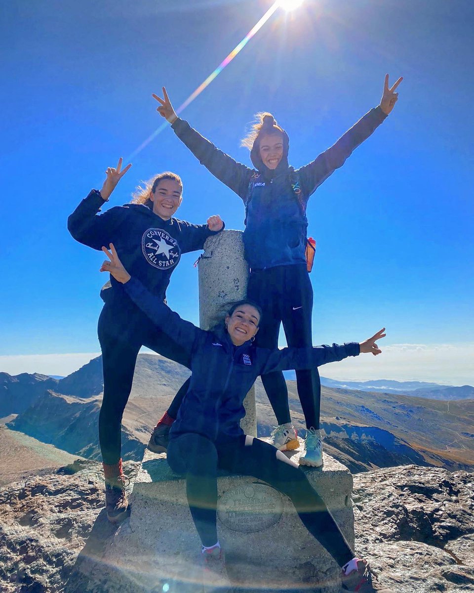 Empezamos bien los entrenamientos, de concentración en Altura y conquistando el Veleta ⛰ ¡vamos!

#BecasPodium