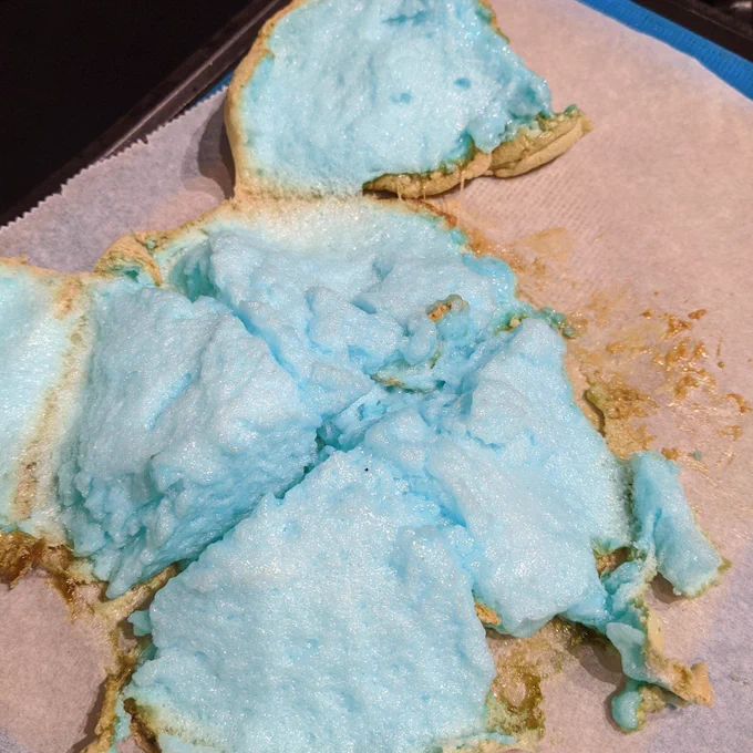 omg memories showing cloud bread i made 2 years ago and ive always wanted to make anotherbut for some reason i made it on a heatwave day, so i always see this picture and remember "holyfuck no, it's too hot" 