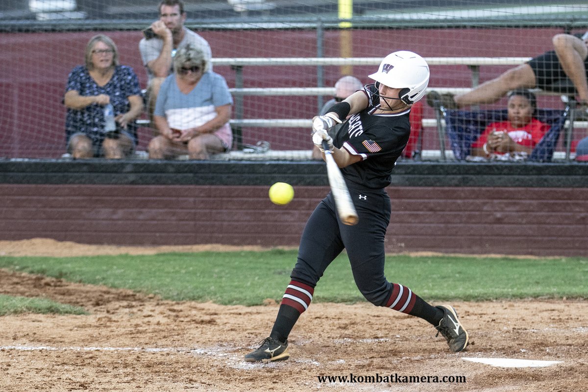 KombatKamera's tweet photo. 09-07-22-Fayetteville, GA-Whitewater HS Wildcats varsity softball team wins Wed's home game against the Pike County HS Pirates 6-1 to go 13-0 so far for the season.
Rest of the photos here:
https://t.co/4bPxbxGIrU

@MakaylaCoffield @Amanda_Coffield @Whitewatersoftb @FayetteGA https://t.co/LCJAbkHKgT