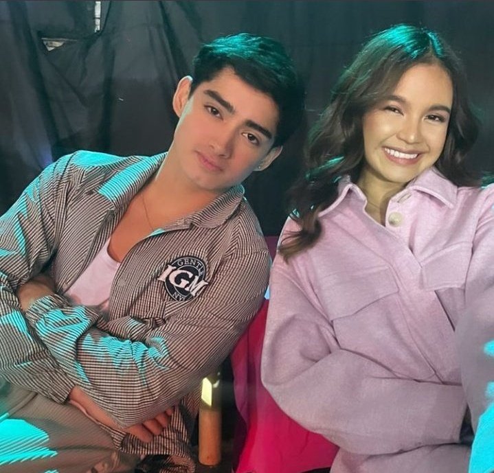ChaNcy24's tweet photo. Good afternoon y'all!
#ZephPat #talentedduo
@imzephanie @patrickquiroz_ https://t.co/XSdm6Zuone