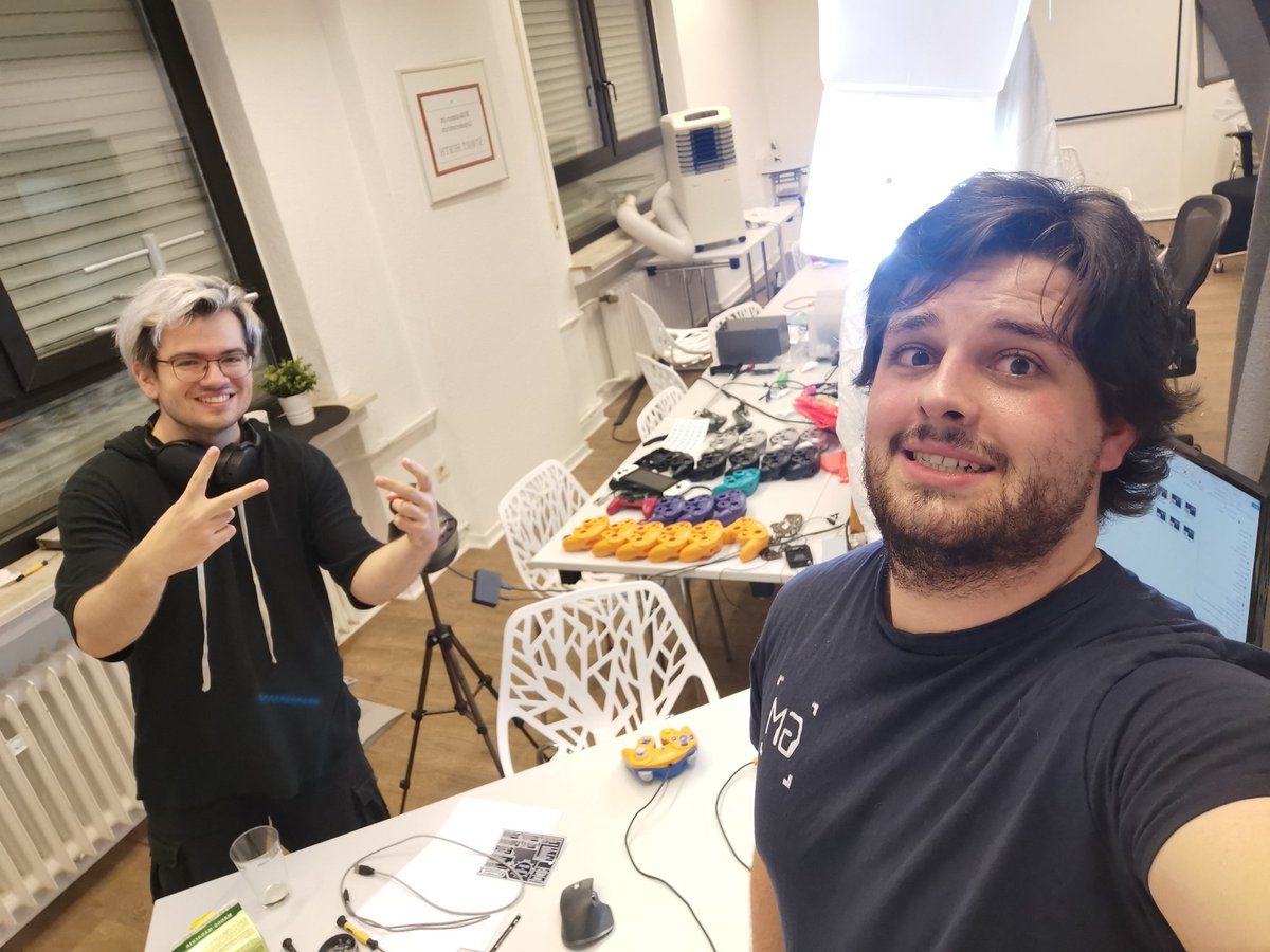 GonzoMod 🇨🇭 (@gonzo_mod) on Twitter photo We shot a lot of video tutorials regarding the phob with <a href="/RamsesDecrees/">mCon | Ramses</a> yesterday, what an amazing time. We shot a lot of video tutorials regarding the phob with <a href="/RamsesDecrees/">mCon | Ramses</a> yesterday, what an amazing time.