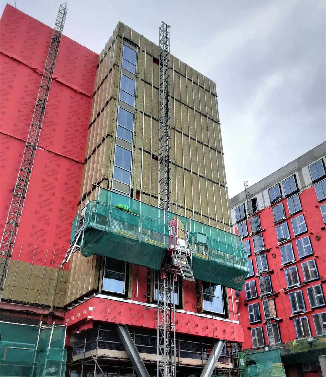 LongworthFacade's tweet photo. Rochdale Riverside Phase 2
Our teams are currently installing helping hand bracket and rails, Rockwool insulation and Siderise cavity fire barriers in preparation for the Euramax standing seam faรงade
#rochdale #cladding #euramax #rockwool #wraptite #siderise #constructionuk https://t.co/v9UHPRDvVz