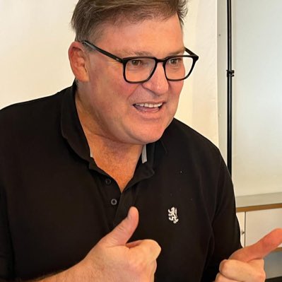 Toks van der Linde tweet media