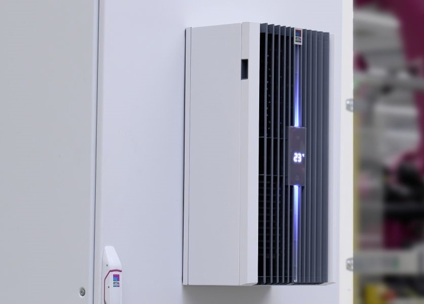 CO₂ reduzieren auf die Blue e+ Art!
Wir unterstützen Sie mit den weltweit effizientesten Klimatisierungslösungen und Smart Service-Konzepten bei der Reduzierung des CO₂-Footprints. Lassen Sie sich von den neuen Blue e+ S Kühlgeräten inspirieren. bit.ly/3RpfRGJ