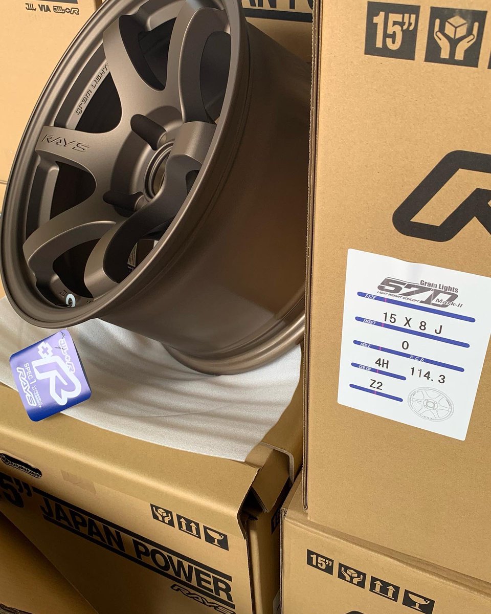 tyreselectohda's tweet photo. お嫁にいきました✨
#タイヤセレクト大田
特注カラー
#rays
#gramlights
#57d
MARK-Ⅱ
8J-15
0
4H/114.3
ダークブロンズ(Z3)
多々、、お話いただいてるので、、、
1台ぶんならすぐにお渡しできます。
お問い合わせは、お電話でどうぞ。
タイヤセレクト大田
0854-82-0309 https://t.co/Z2XujgGmWh